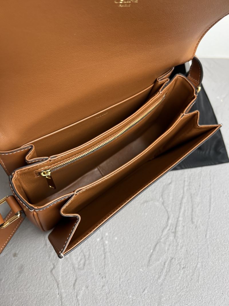 Ce1i*e triomphe bags